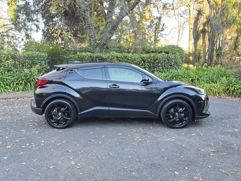 2020 Toyota C-HR G, photo 2