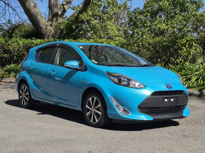 2017 Toyota Aqua S, main photo