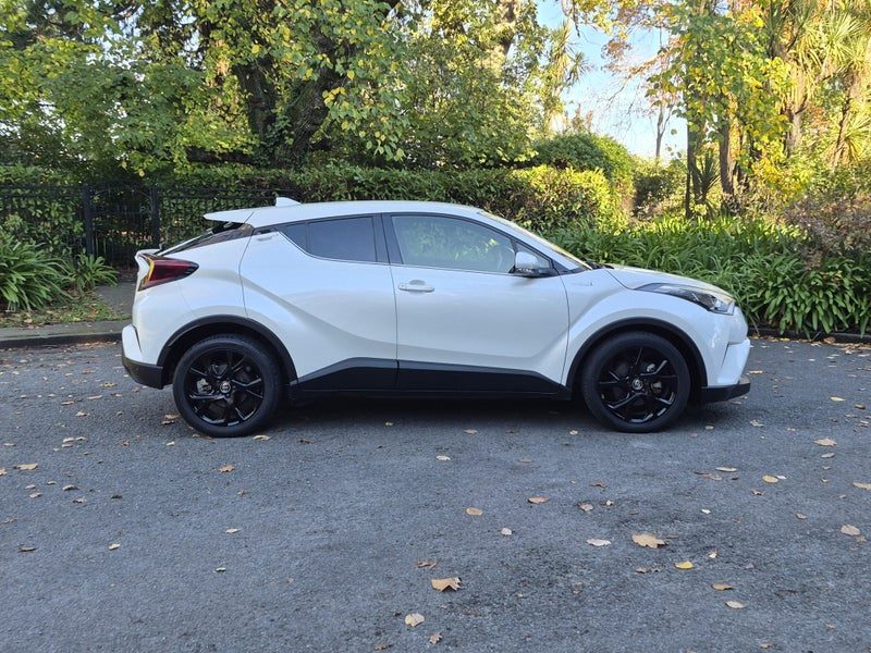 2019 Toyota C-HR G, photo 2
