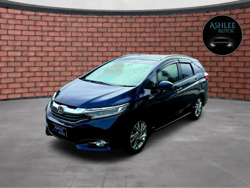 2015 Honda Shuttle Z, photo 2