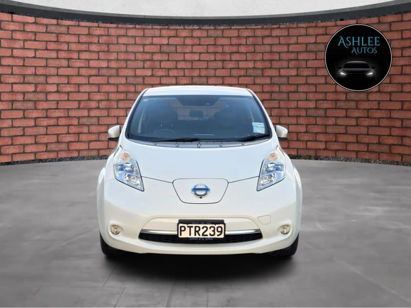 2016 Nissan Leaf 30KWH G SPEC, photo 2