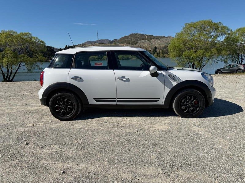 2014 BMW Mini ONE CROSSOVER, photo 2