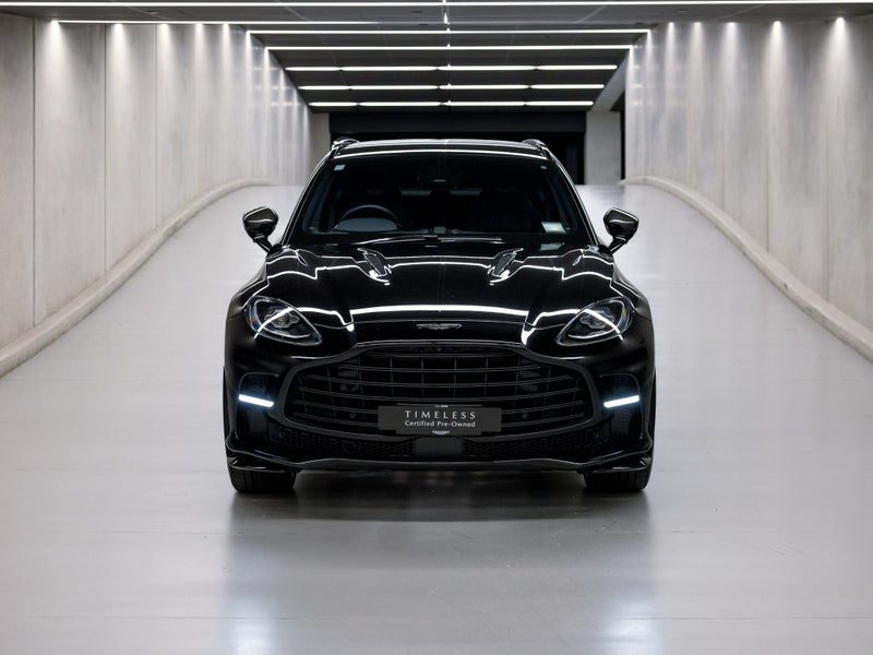 2025 Aston Martin DBX, photo 2