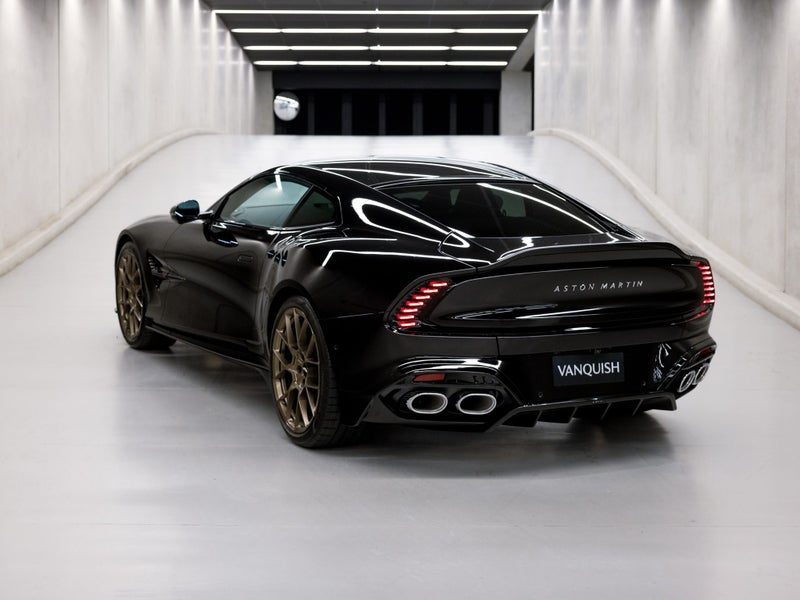 2026 Aston Martin Vanquish Coupe, photo 2