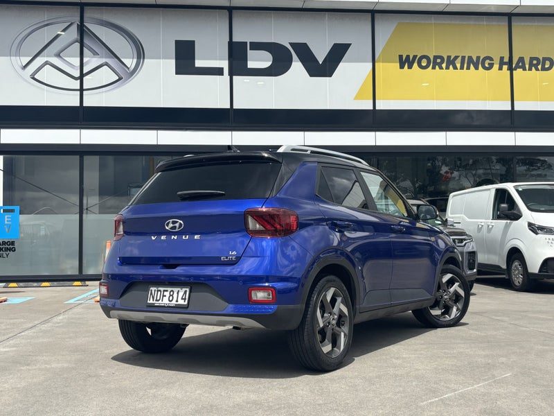 2020 Hyundai Venue Elite, photo 2