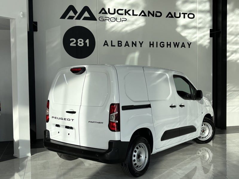 2026 Peugeot Partner SWB Petrol, photo 2