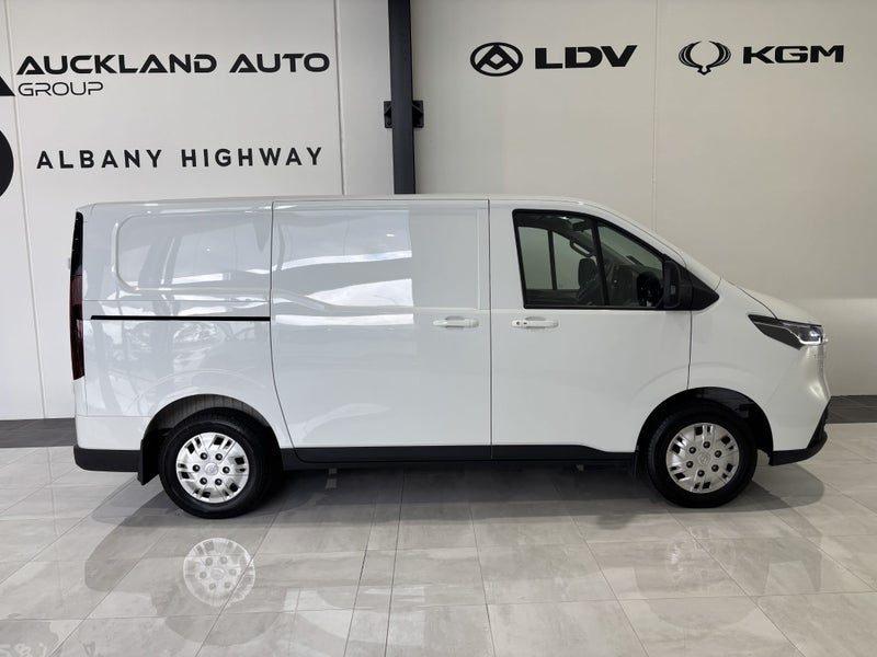 2025 LDV Deliver 7 Demo! Double-Door SWB, photo 3