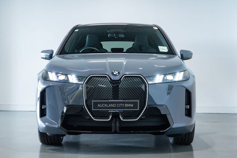 2026 BMW iX xDrive 45, photo 2
