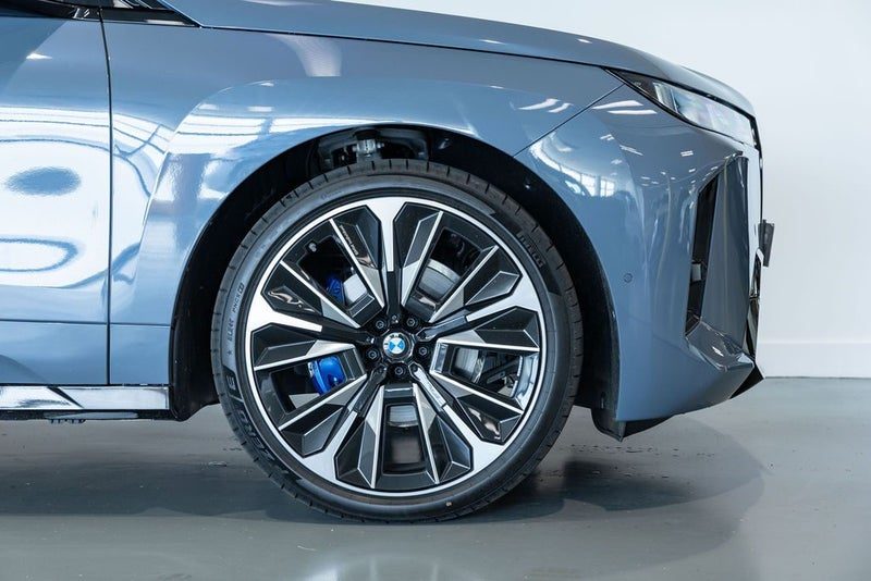 2026 BMW iX xDrive 45, photo 3