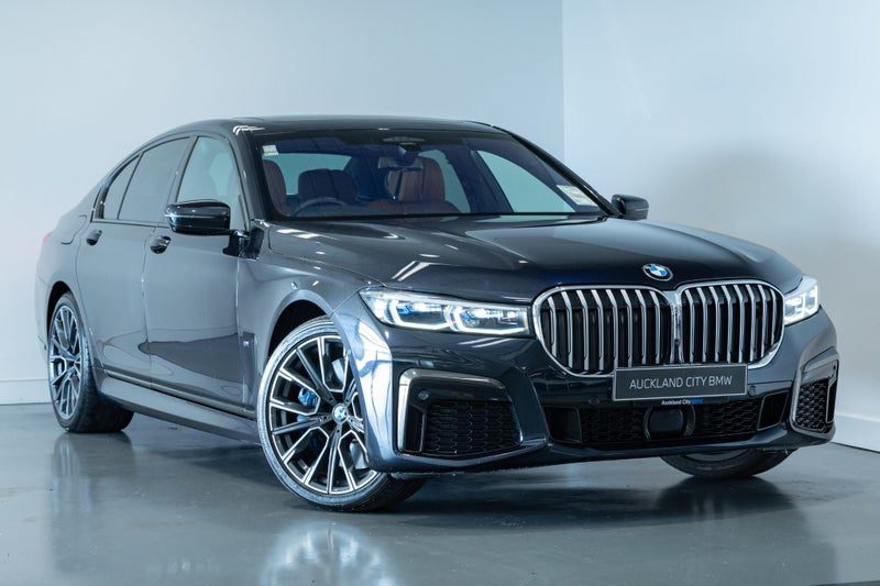 2020 BMW 745e M Sport, main photo