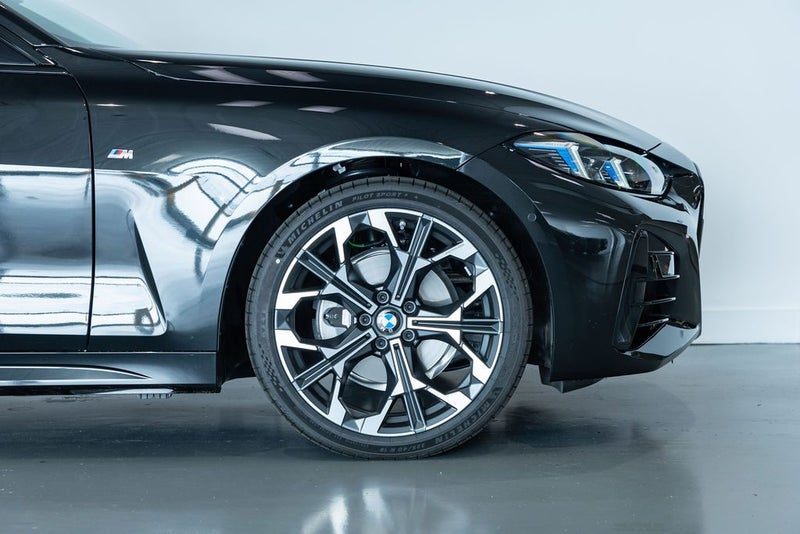 2026 BMW 420i Convertible, photo 2
