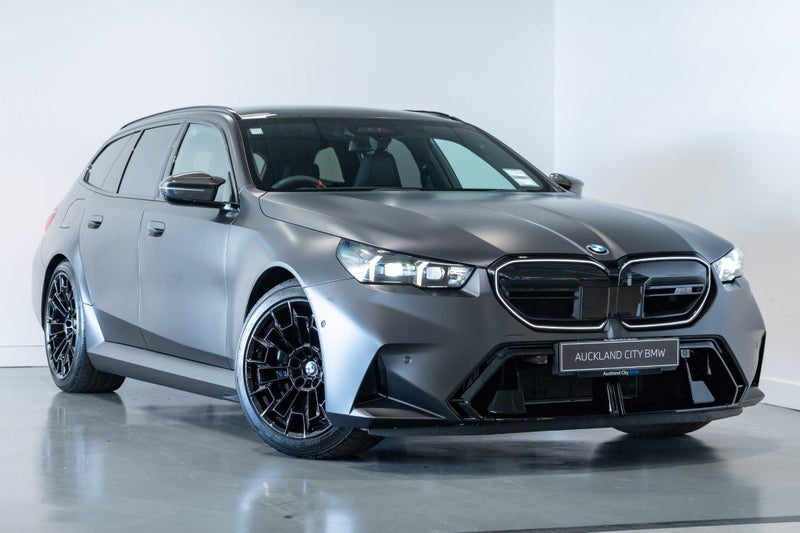 2026 BMW M5 Touring, main photo