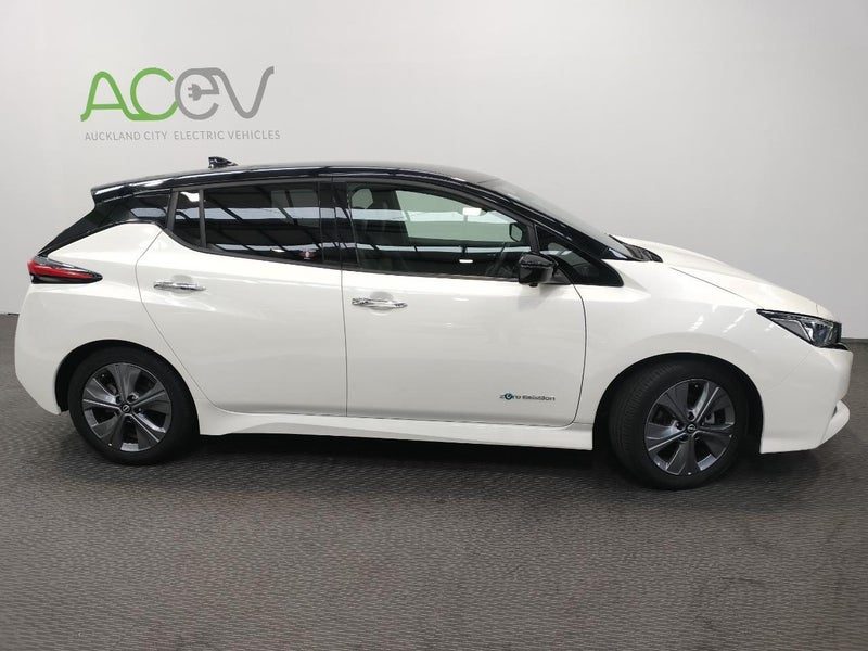 2022 Nissan Leaf Urban Chrome (40kWh), photo 2