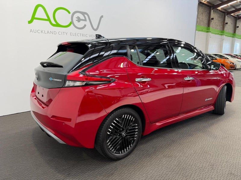 2023 Nissan Leaf X V Selection (40kWh), photo 2