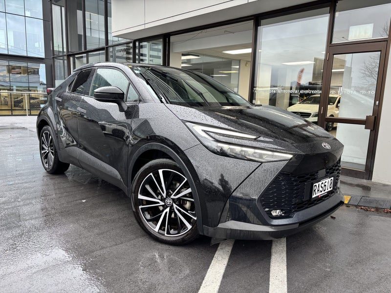 2025 Toyota C-HR 1.8 HYBRID LIMITED, main photo