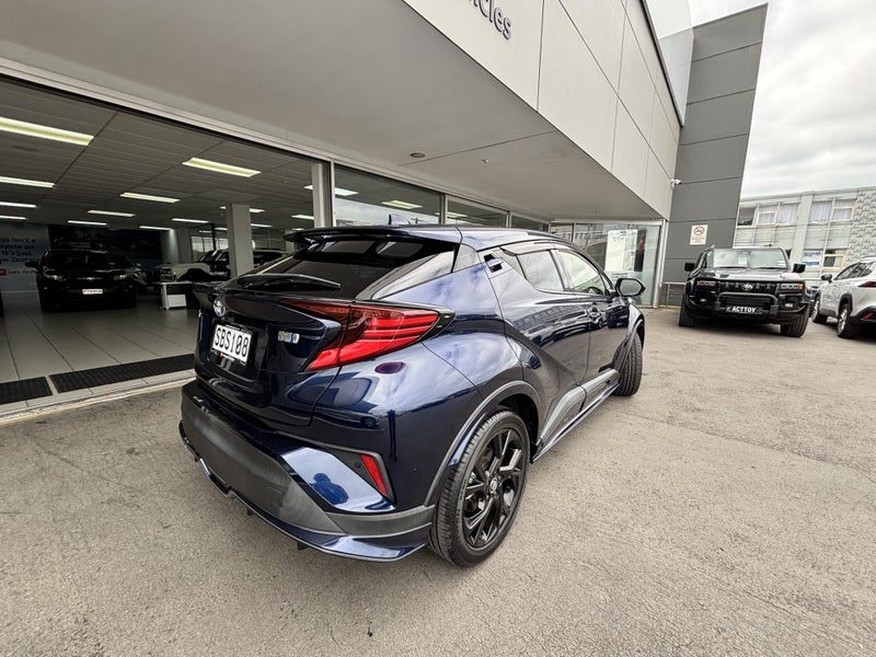 2020 Toyota C-HR G NERO HYBRID EDITION, photo 3