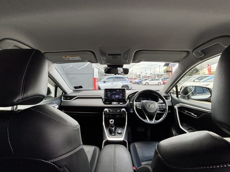 2022 Toyota RAV4 G, photo 2