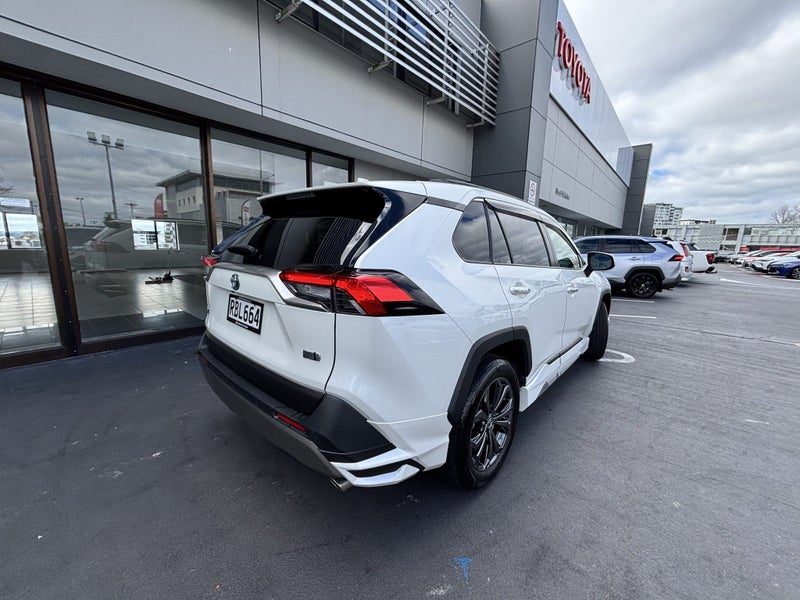 2022 Toyota RAV4 G, photo 3