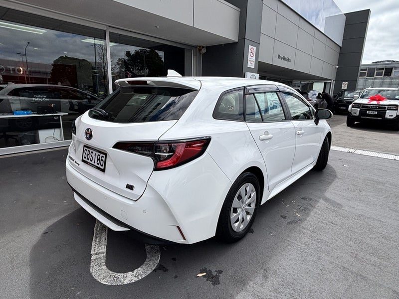 2023 Toyota Corolla Touring, photo 3