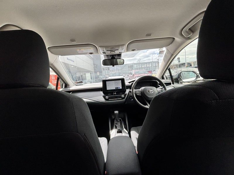 2025 Toyota Corolla Touring 1.8 Hybrid GX, photo 2