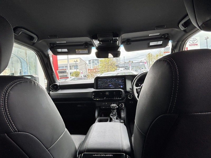2025 Toyota Land Cruiser Prado GXL, photo 2