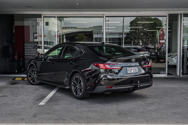 2026 Toyota Camry ZR 2.5P HEV ECVT FWD SD/4D/5S, photo 3