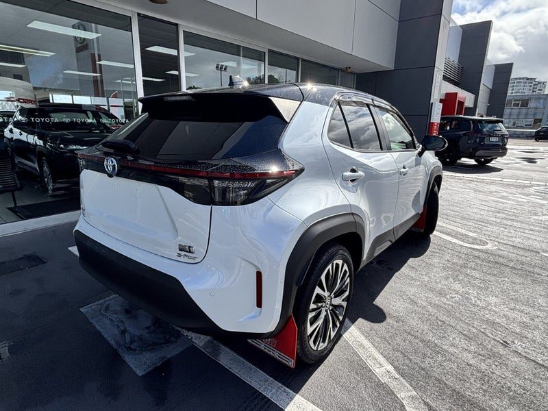 2023 Toyota Yaris Cross Z LIMITED 1.5 HYBRID, photo 3