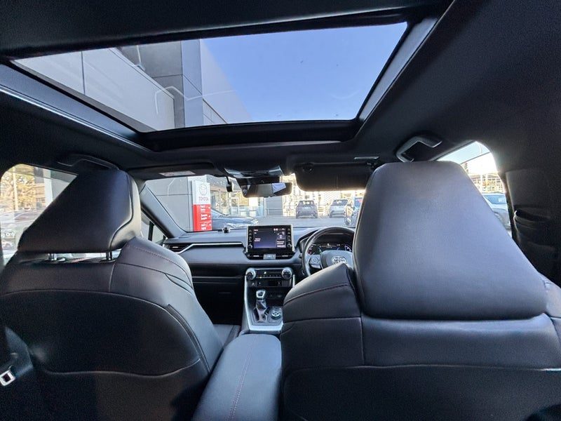 2020 Toyota RAV4 2.5 PLUG IN HYBRID LUXURY SUV, photo 2