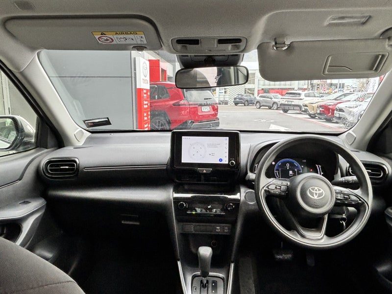 2024 Toyota Yaris Cross GX, photo 2