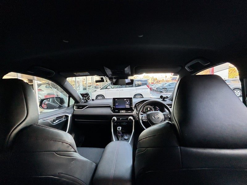 2021 Toyota RAV4 2.5 PLUG IN HYBRID LUXURY SUV, photo 2