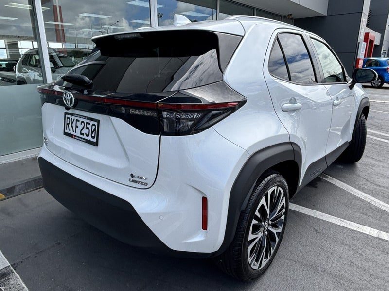 2025 Toyota Yaris Cross Limited, photo 3