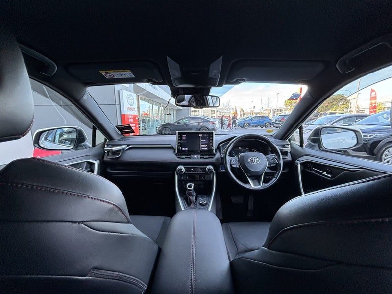 2022 Toyota RAV4 2.5 PLUG IN HYBRID LUXURY SUV, photo 2