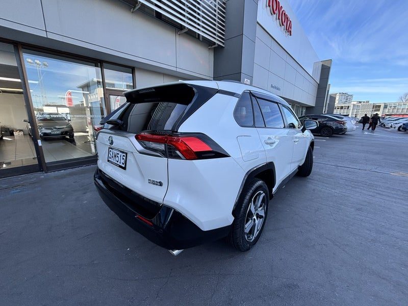 2022 Toyota RAV4 2.5 PLUG IN HYBRID LUXURY SUV, photo 3