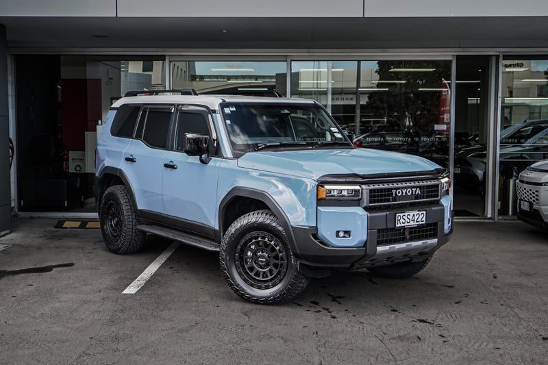 2026 Toyota Land Cruiser Prado Hybrid