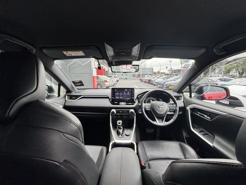 2021 Toyota RAV4 2.5 PLUG IN HYBRID LUXURY SUV, photo 2