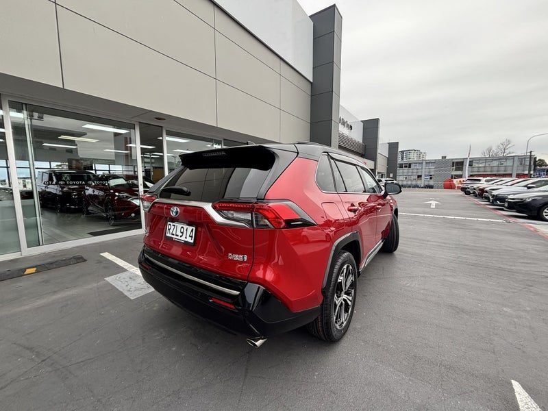 2021 Toyota RAV4 2.5 PLUG IN HYBRID LUXURY SUV, photo 3