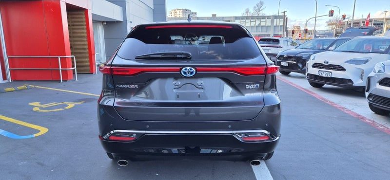 2024 Toyota Harrier Z EDITION 4WD PHEV LUXURY SUV, photo 3
