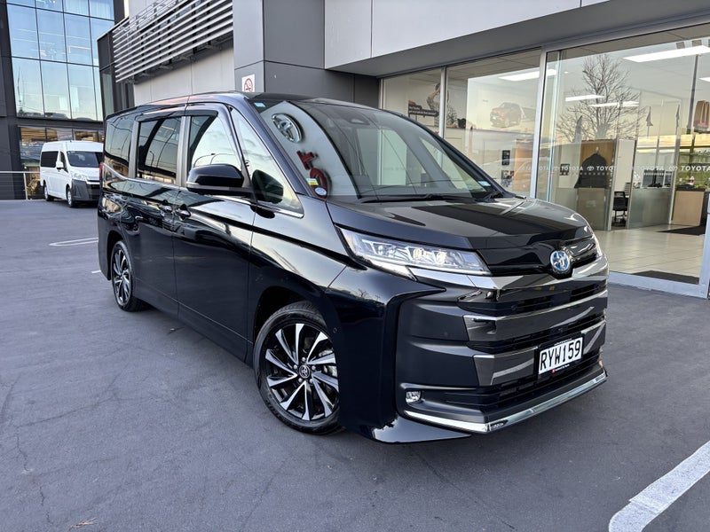 2025 Toyota Noah SZ