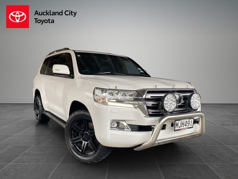 2019 Toyota Land Cruiser VX Limited