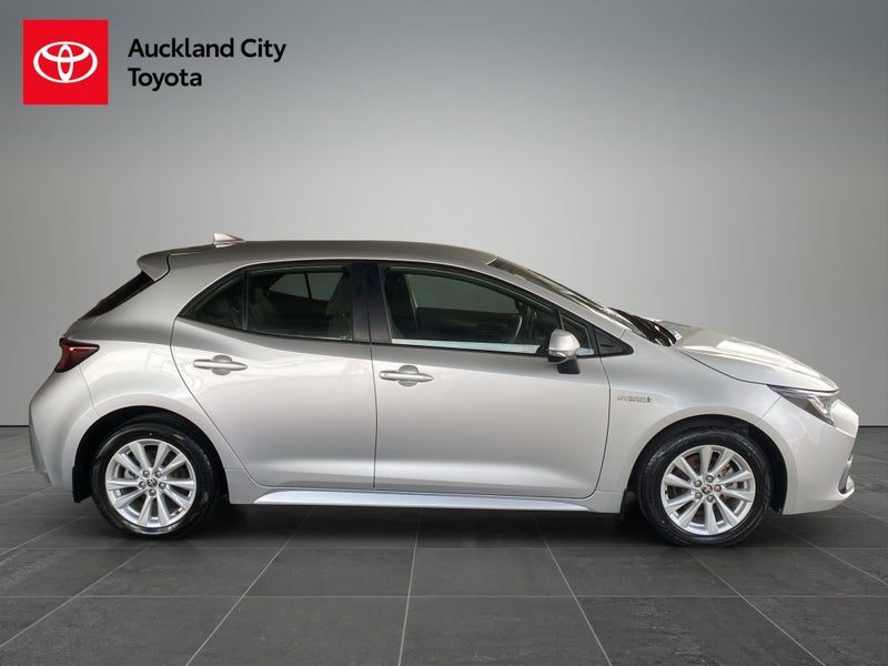2023 Toyota Corolla GX 1.8, photo 2