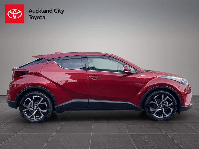 2019 Toyota C-HR 1.8 Hybrid G 5 Dr SUV CVT FWD, photo 2