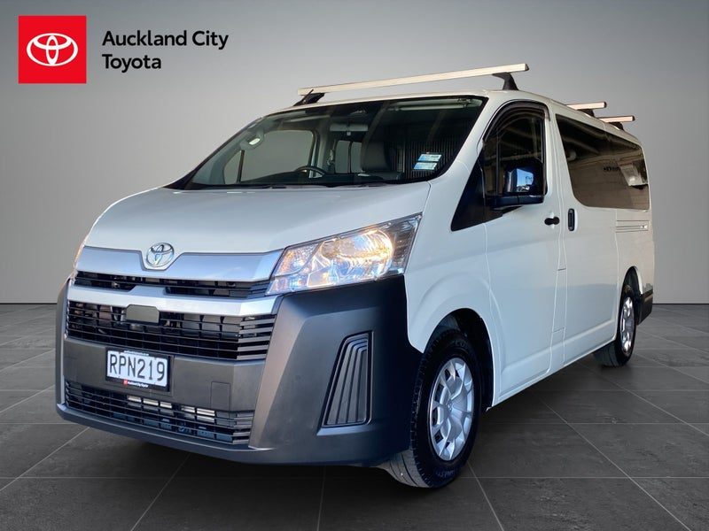 2026 Toyota Hiace ZR 2.8DT 6AT RWD GVN, photo 3