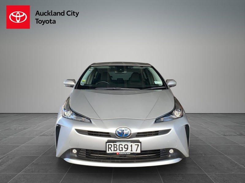 2019 Toyota Prius Hybrid S 1.8 5 Dr Hatch CVT 2WD, photo 2
