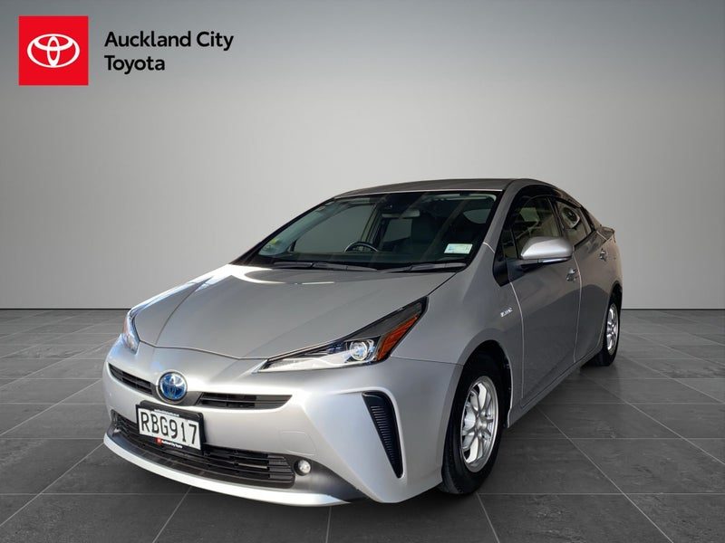 2019 Toyota Prius Hybrid S 1.8 5 Dr Hatch CVT 2WD, photo 3
