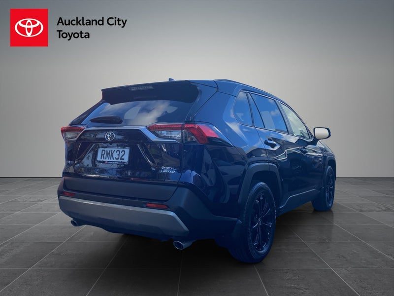 2025 Toyota RAV4 Limited, photo 3