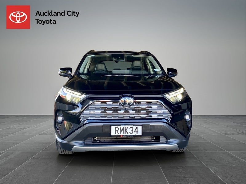 2025 Toyota RAV4 Limited 2.5P HV ECVT AWD SUV, photo 2