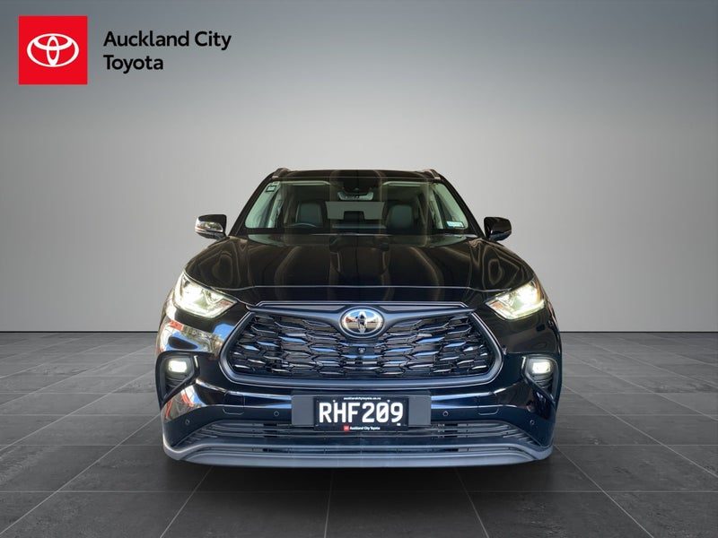 2025 Toyota Highlander Limited ZR, photo 2