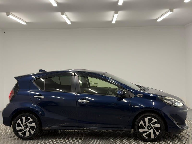2020 Toyota Aqua 1.5P Hybrid, photo 2