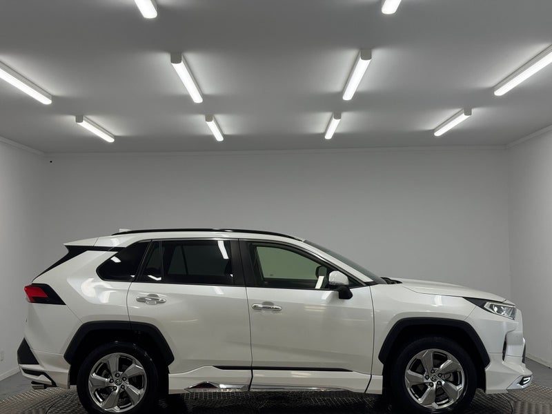 2021 Toyota RAV4 2.5P Hybrid AWD, photo 2