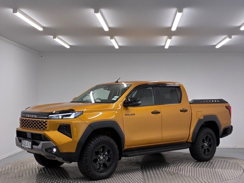 2026 Toyota Hilux Hybrid, photo 2